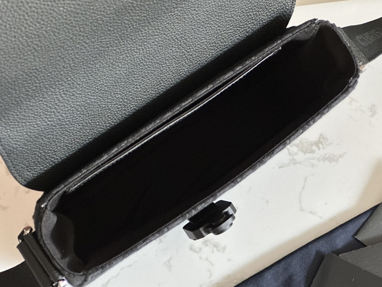 Dior Handbags AAA(Women)-409