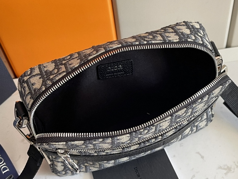 Dior Handbags AAA(Women)-410