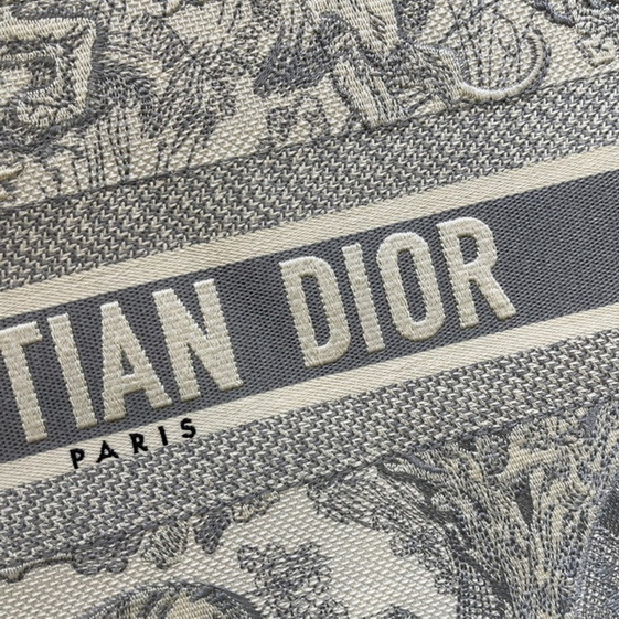 Dior Handbags AAA(Women)-152