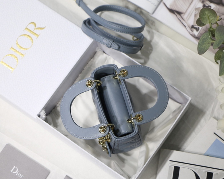 Dior Handbags AAA(Women)-419