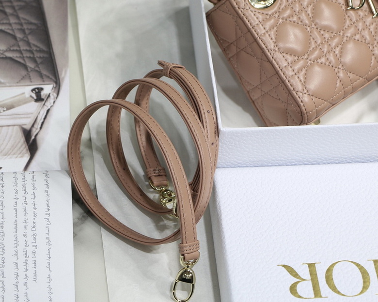 Dior Handbags AAA(Women)-420