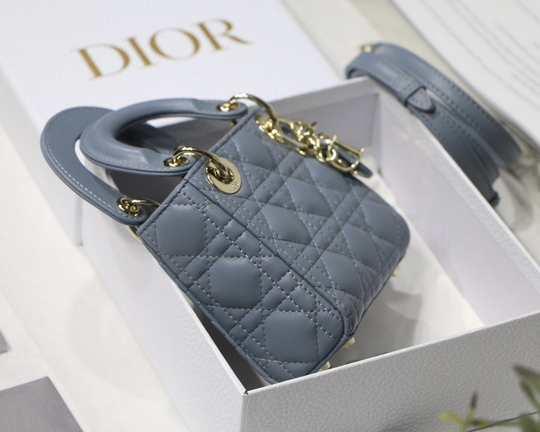 Dior Handbags AAA(Women)-421