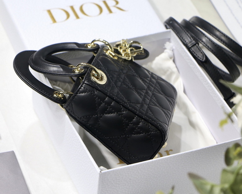 Dior Handbags AAA(Women)-422