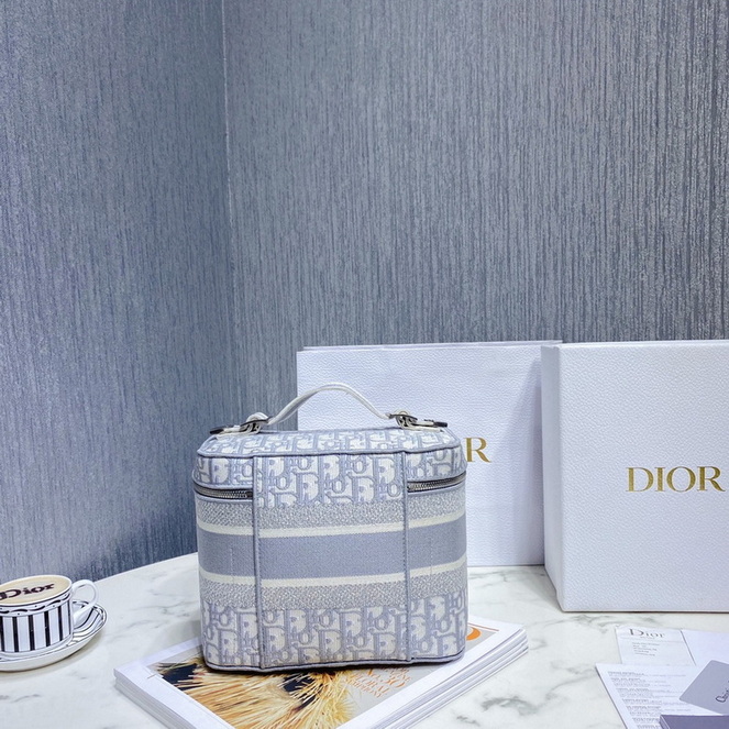 Dior Handbags AAA(Women)-153
