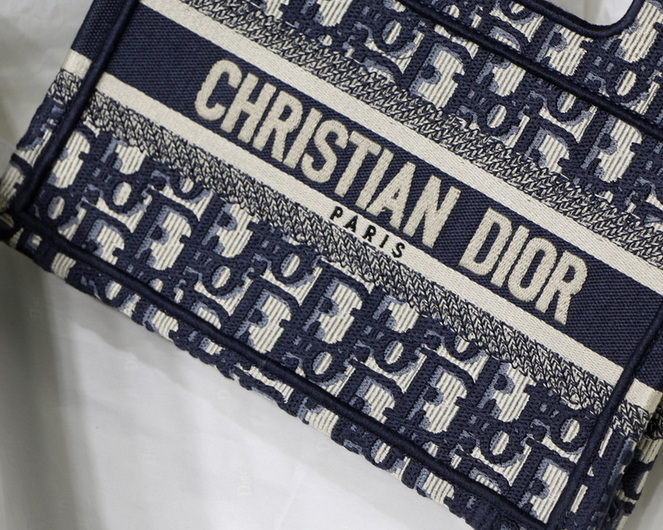 Dior Handbags AAA(Women)-425