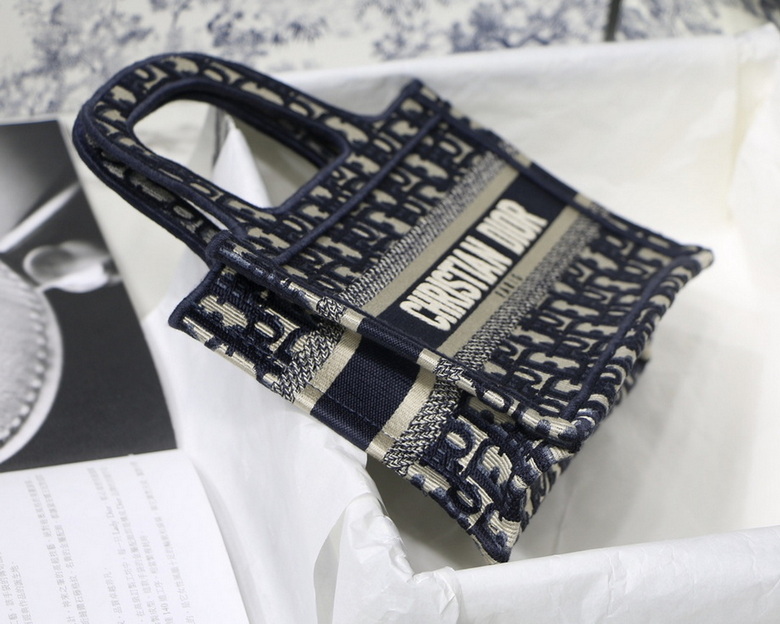 Dior Handbags AAA(Women)-425