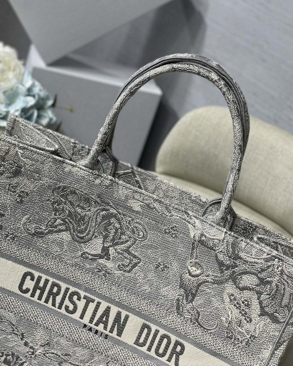 Dior Handbags AAA(Women)-426