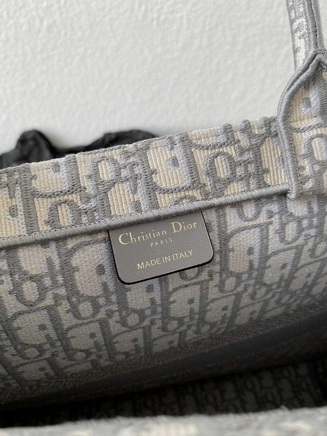 Dior Handbags AAA(Women)-432
