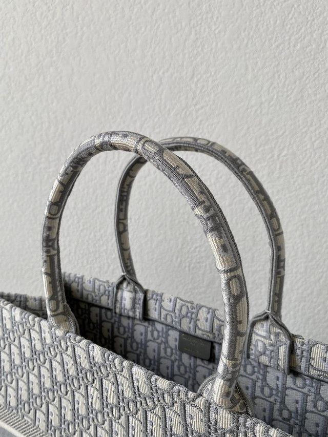 Dior Handbags AAA(Women)-432