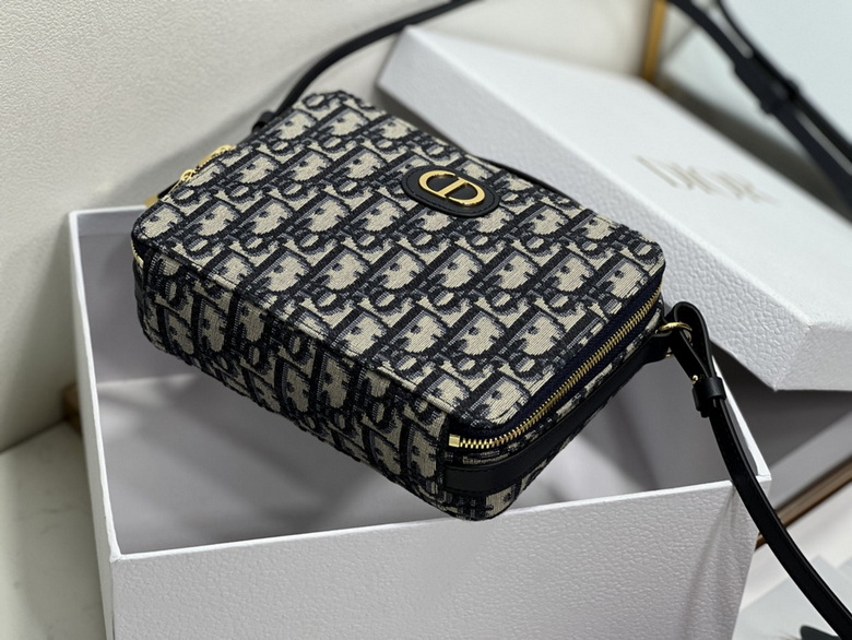 Dior Handbags AAA(Women)-154