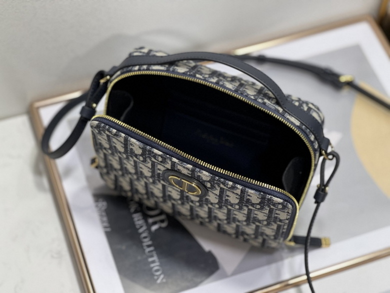 Dior Handbags AAA(Women)-154