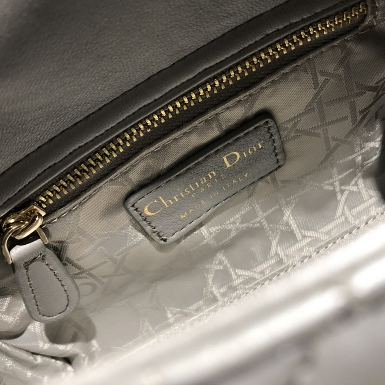 Dior Handbags AAA(Women)-444