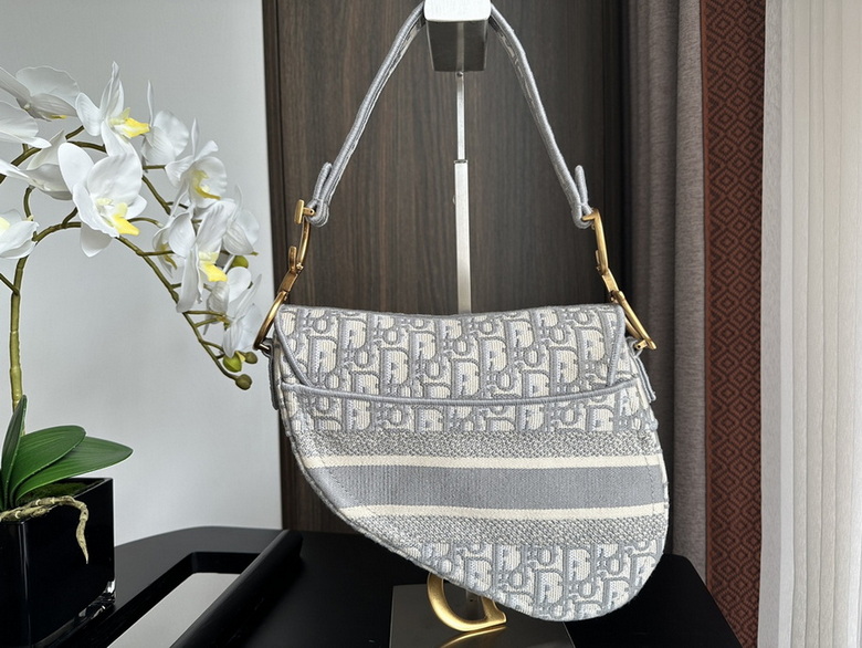 Dior Handbags AAA(Women)-465