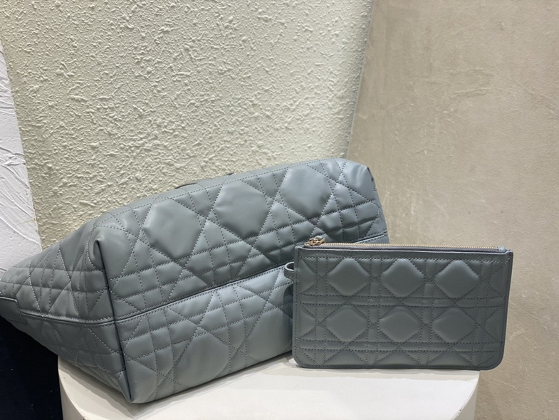 Dior Handbags AAA(Women)-471
