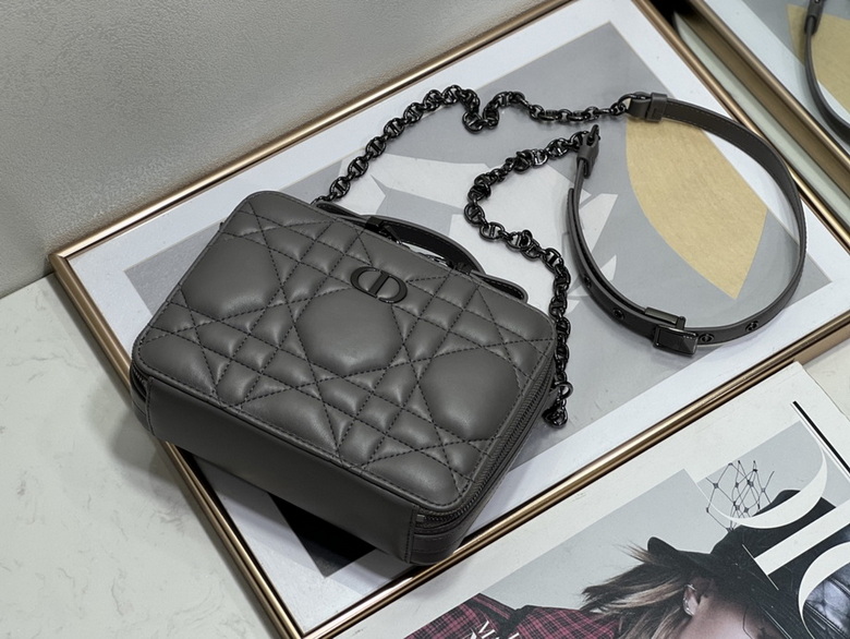 Dior Handbags AAA(Women)-158