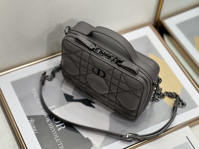 Dior Handbags AAA(Women)-158