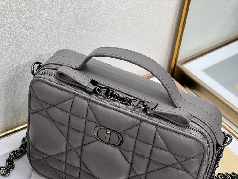 Dior Handbags AAA(Women)-158