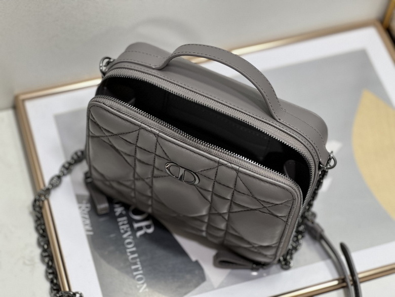 Dior Handbags AAA(Women)-158