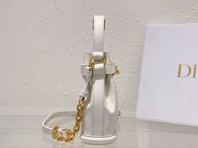 Dior Handbags AAA(Women)-473