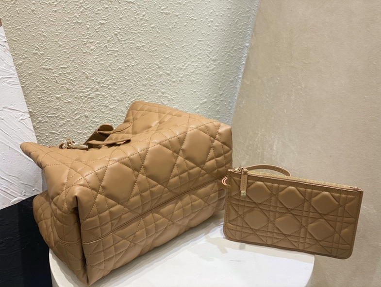Dior Handbags AAA(Women)-475