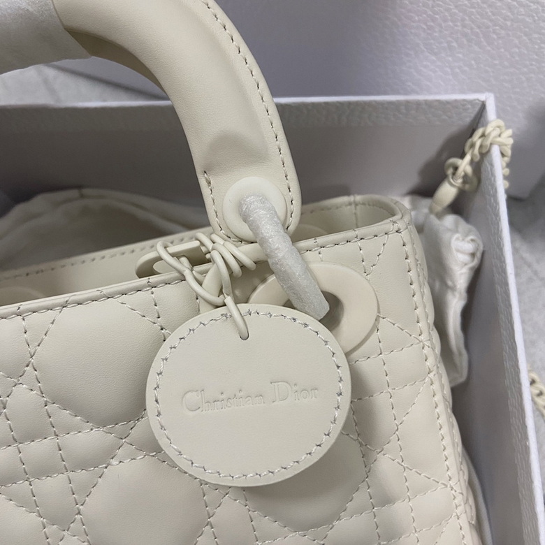 Dior Handbags AAA(Women)-127