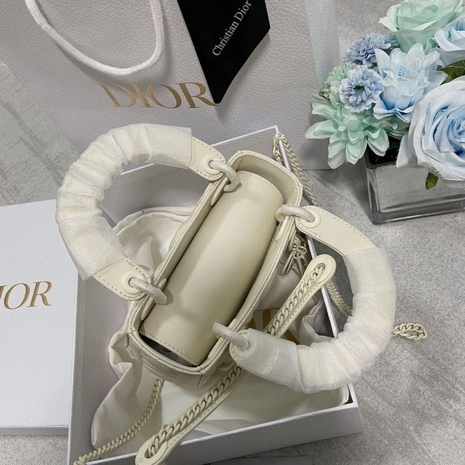Dior Handbags AAA(Women)-127