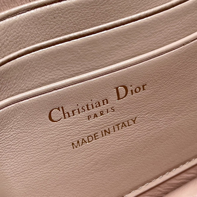 Dior Handbags AAA(Women)-182