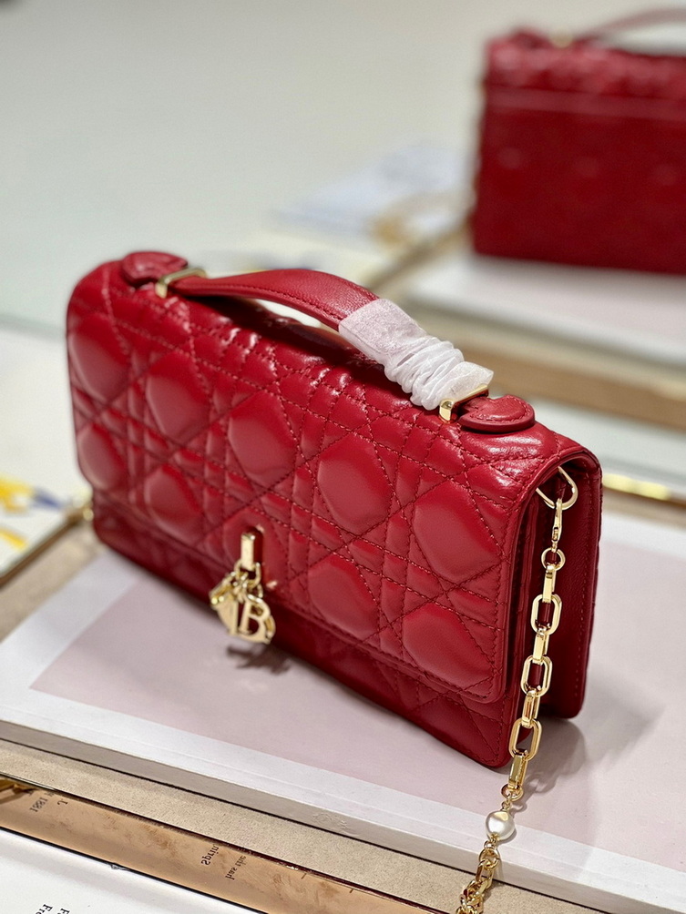 Dior Handbags AAA(Women)-183