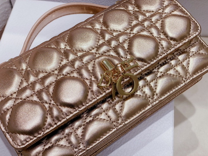 Dior Handbags AAA(Women)-186