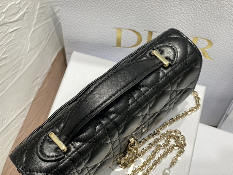 Dior Handbags AAA(Women)-187