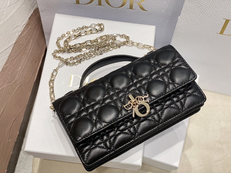 Dior Handbags AAA(Women)-187