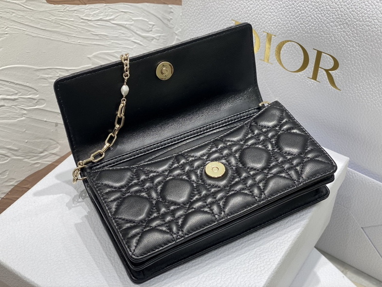 Dior Handbags AAA(Women)-187
