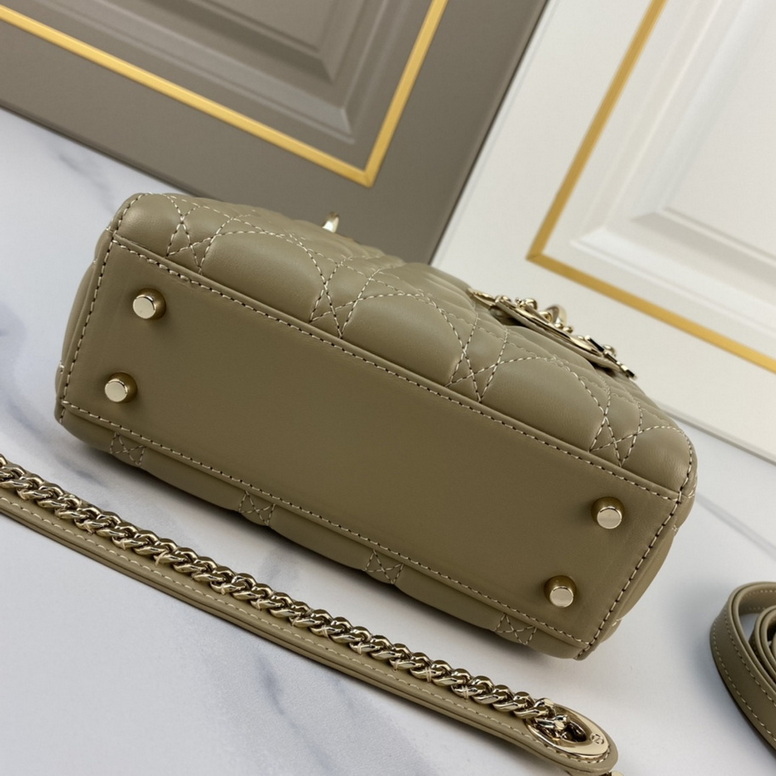 Dior Handbags AAA(Women)-191