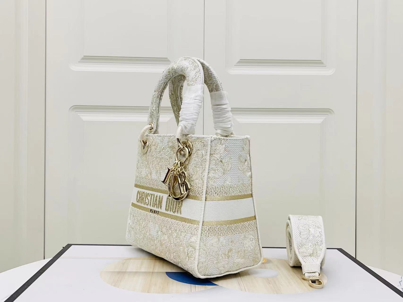 Dior Handbags AAA(Women)-194