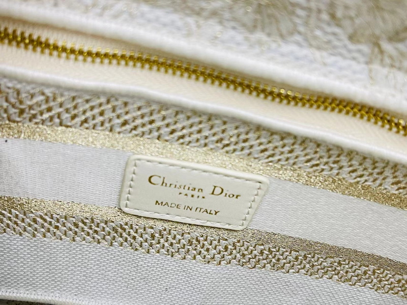 Dior Handbags AAA(Women)-194
