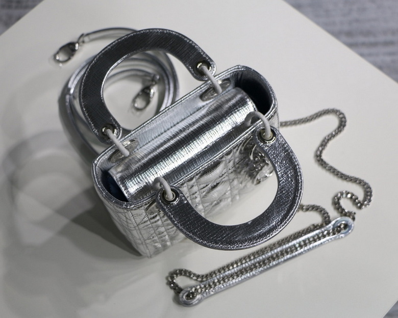 Dior Handbags AAA(Women)-200