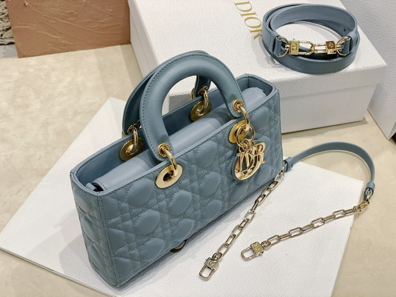 Dior Handbags AAA(Women)-203