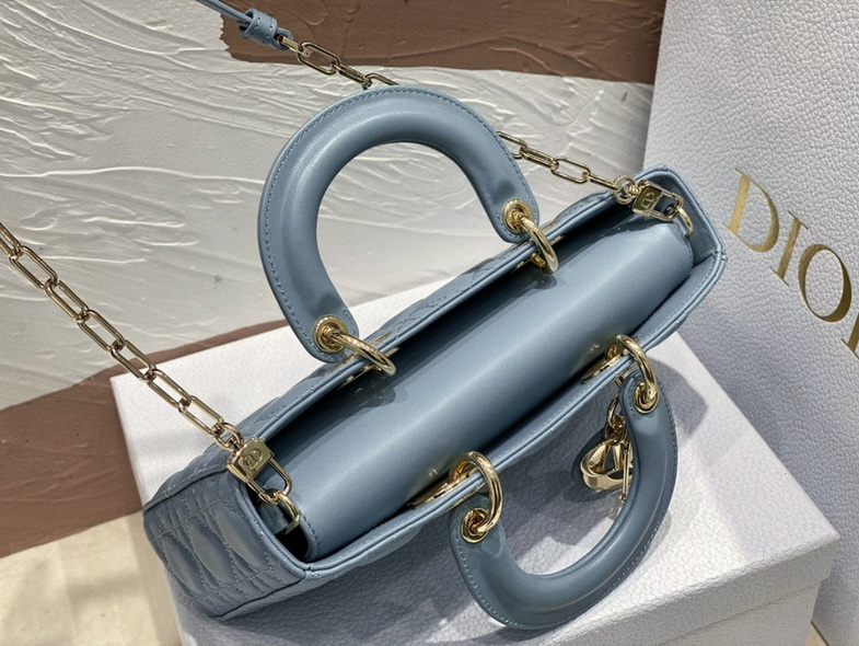 Dior Handbags AAA(Women)-203