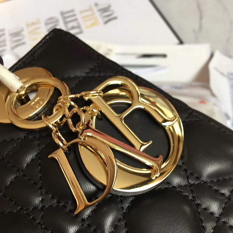 Dior Handbags AAA(Women)-207