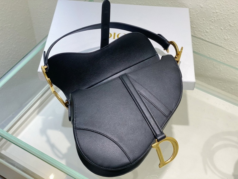 Dior Handbags AAA(Women)-211
