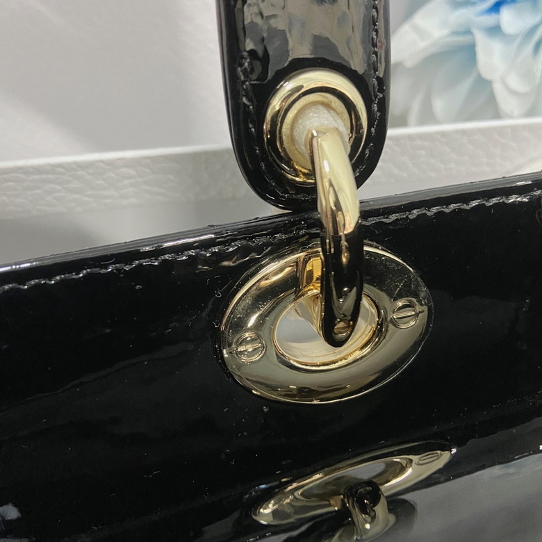 Dior Handbags AAA(Women)-132