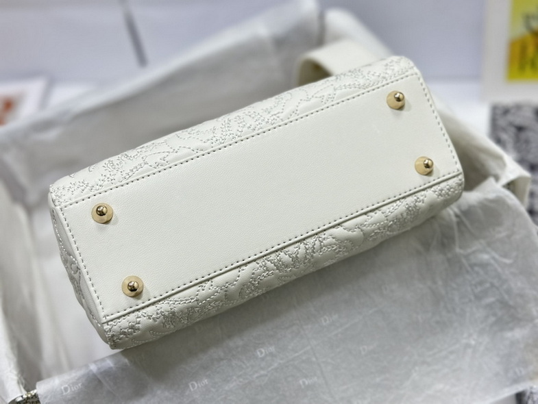 Dior Handbags AAA(Women)-213