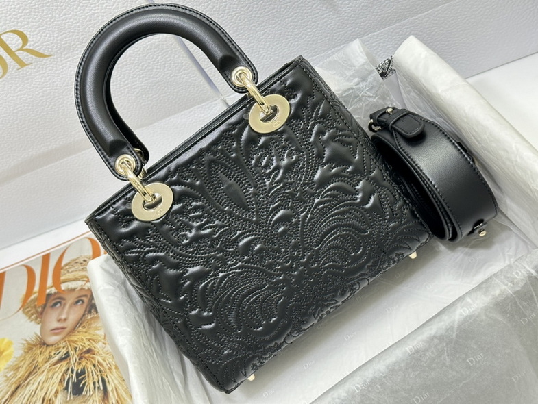 Dior Handbags AAA(Women)-214