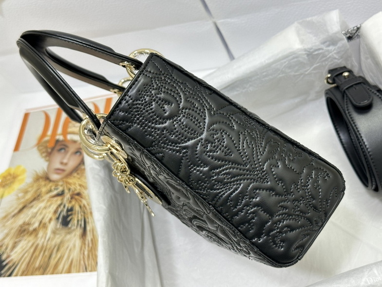 Dior Handbags AAA(Women)-214