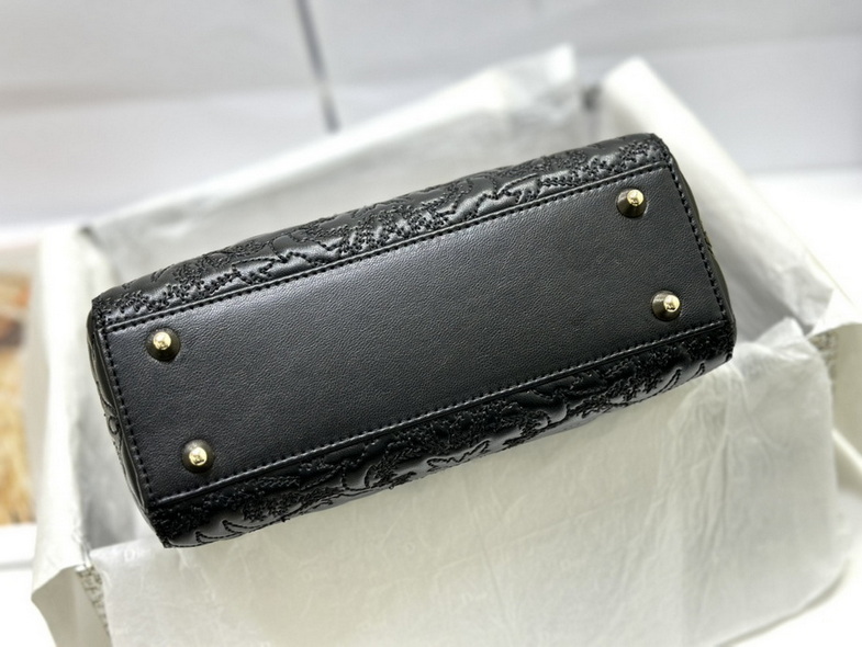 Dior Handbags AAA(Women)-214