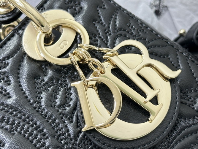 Dior Handbags AAA(Women)-214