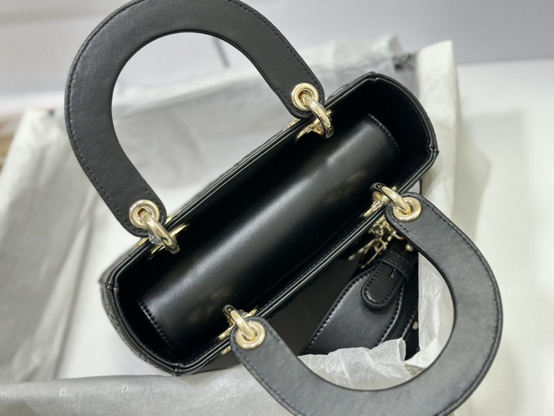 Dior Handbags AAA(Women)-214
