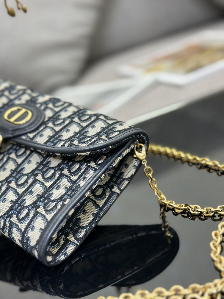 Dior Handbags AAA(Women)-215