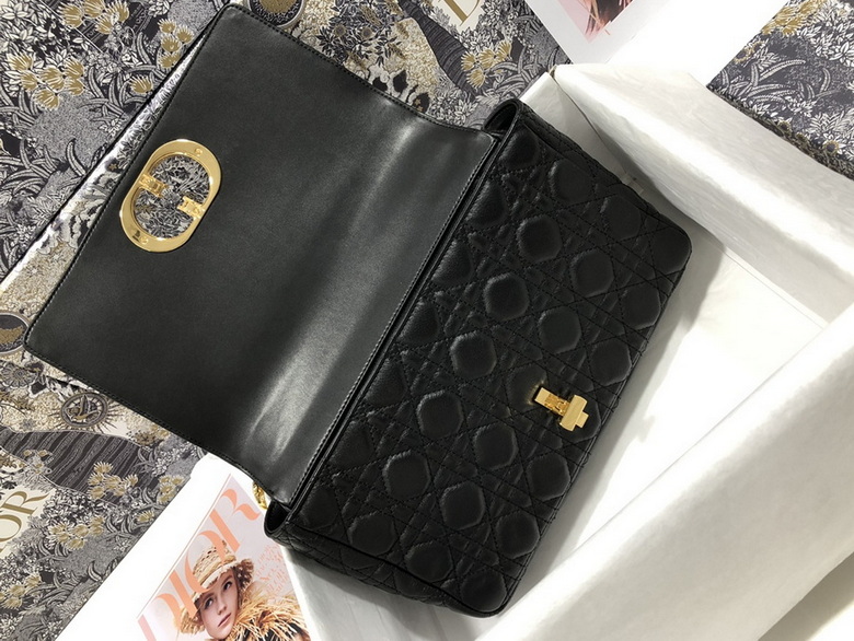 Dior Handbags AAA(Women)-220