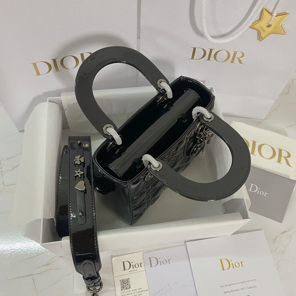 Dior Handbags AAA(Women)-476